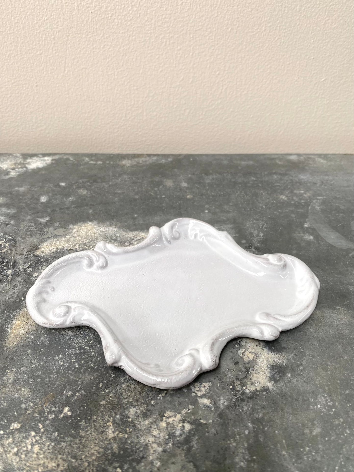 Astier de Villatte Dolly Concave Dish