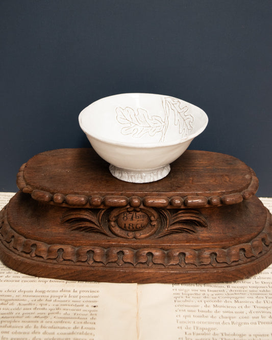 Astier de Villatte Setsuko Acorn Leaf Bowl on Stand