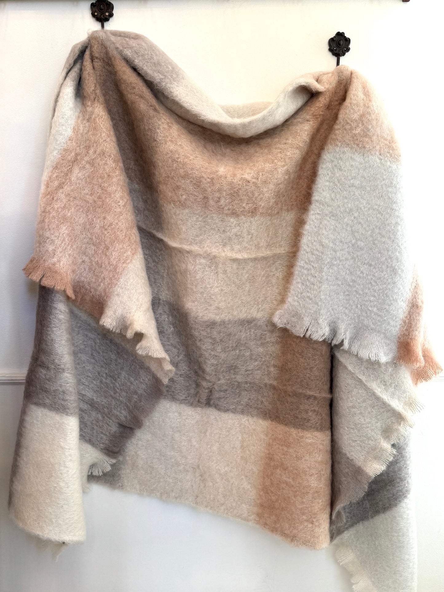 Mantas Ezcaray Neutrals Checked Mohair Blanket