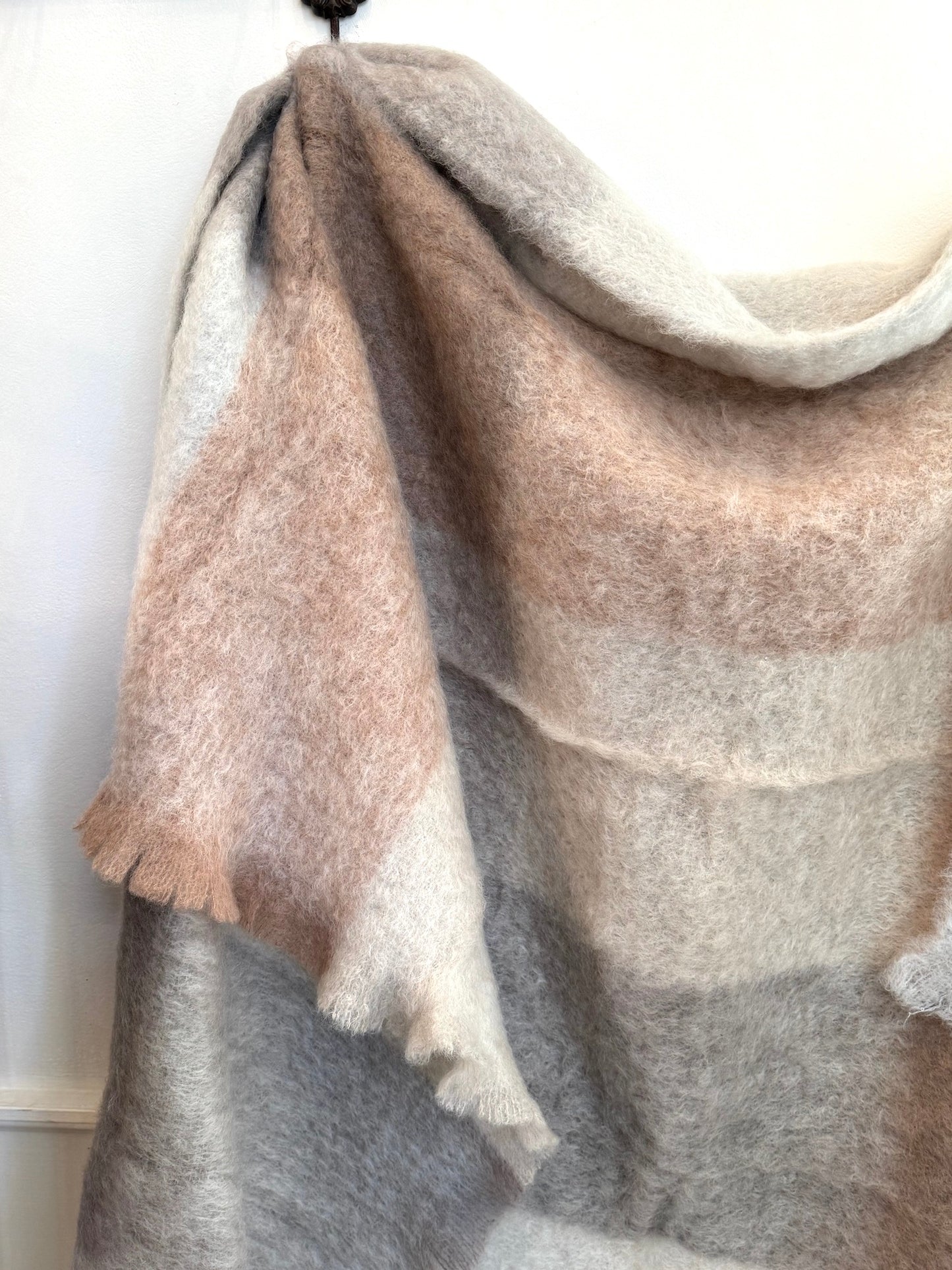 Mantas Ezcaray Neutrals Checked Mohair Blanket