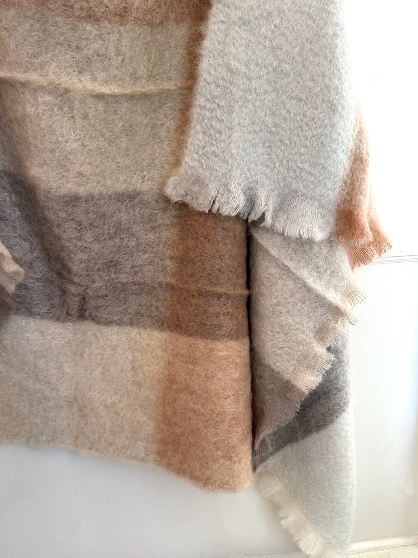 Mantas Ezcaray Neutrals Checked Mohair Blanket