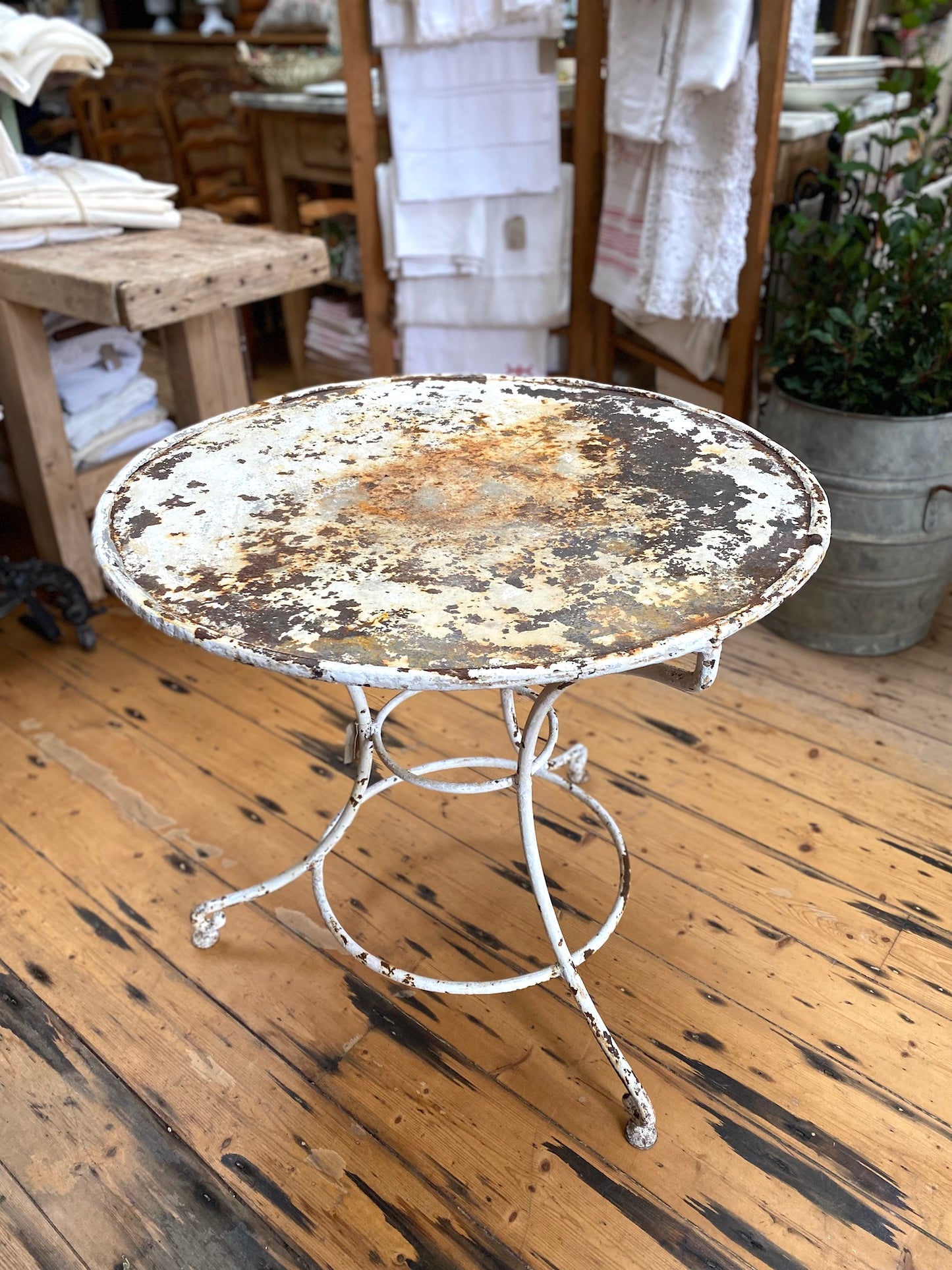 Antique French White Round Metal Outdoor Table