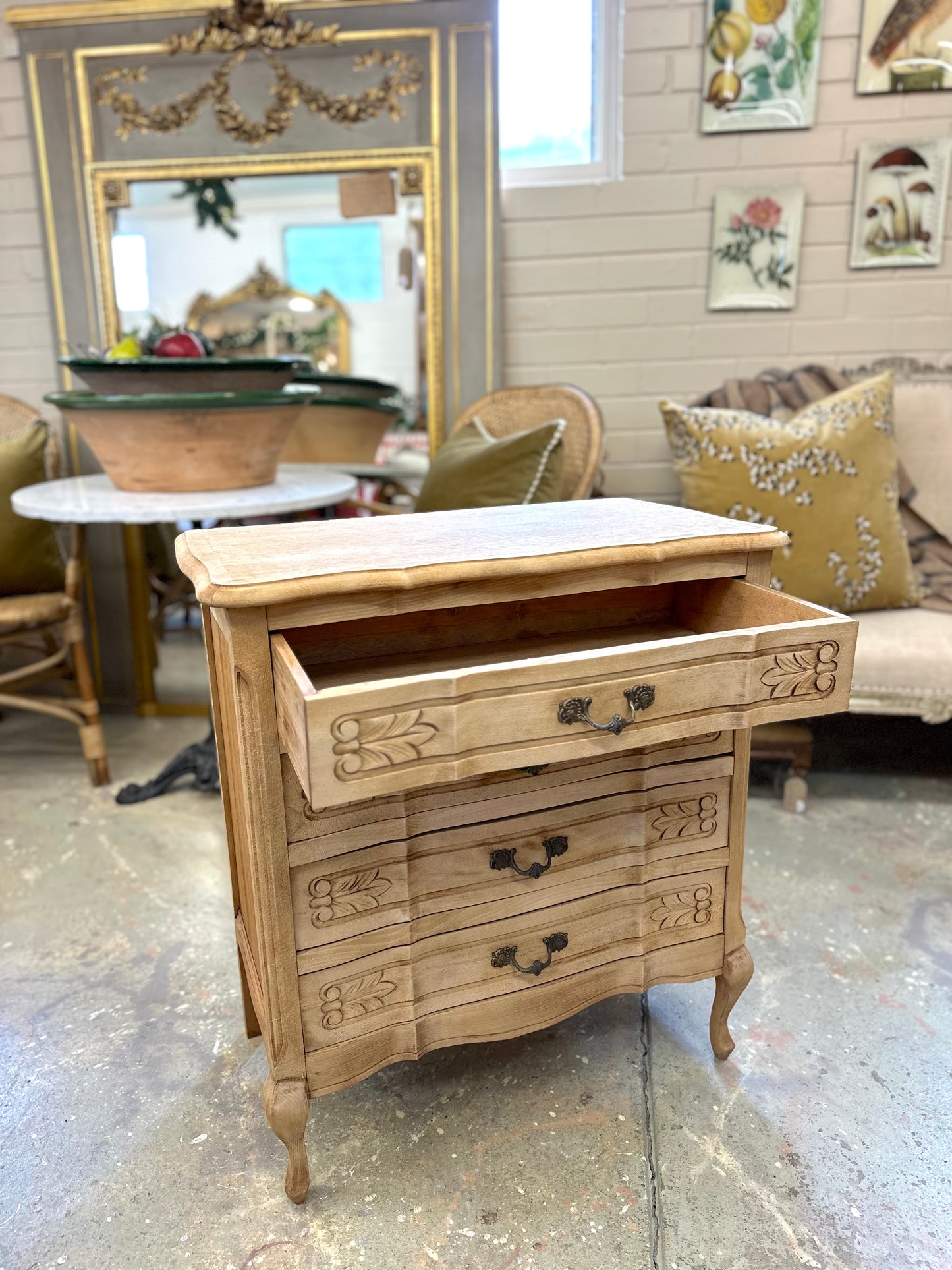 Vintage French Oak 4 Drawer Commode