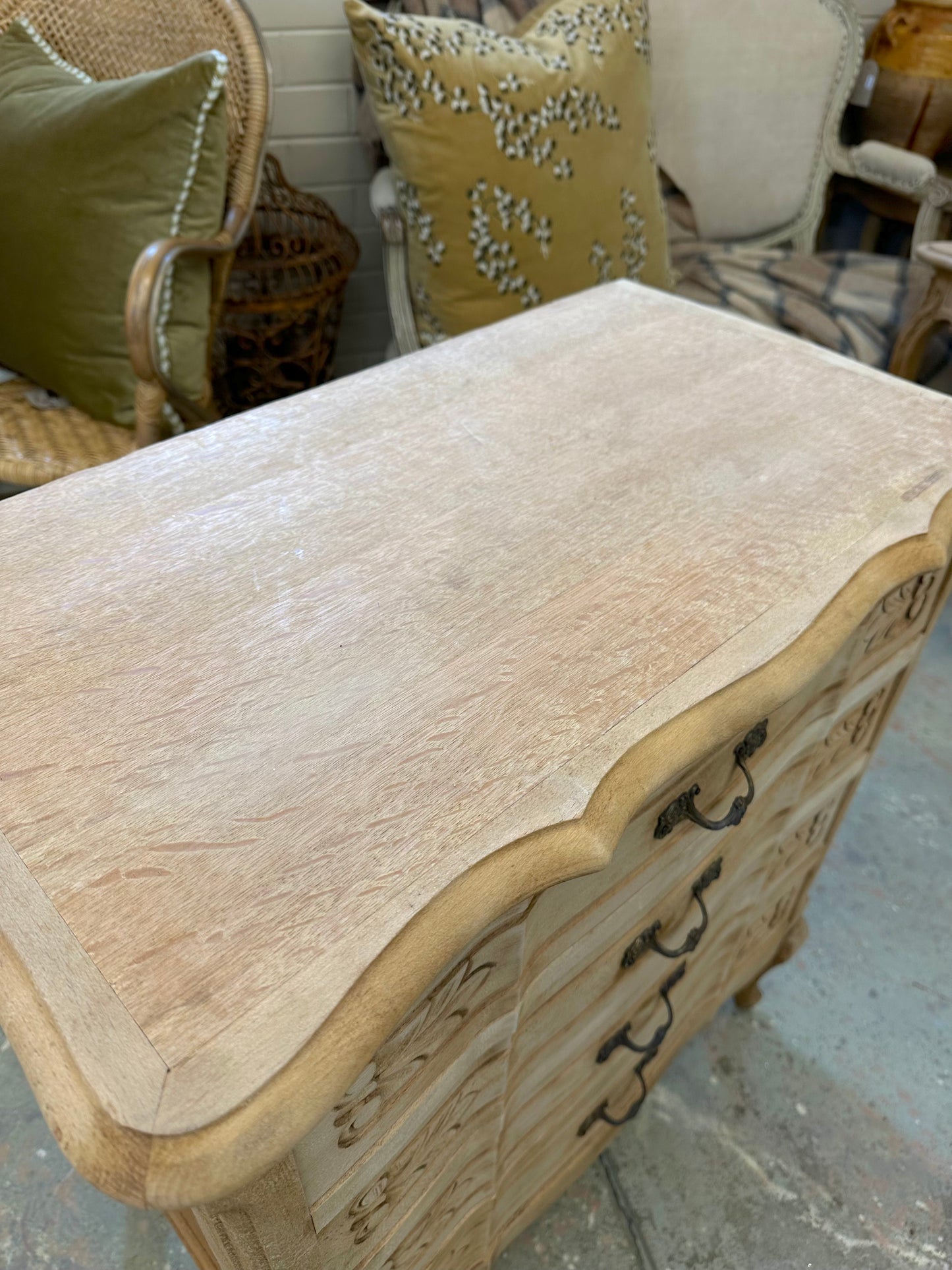 Vintage French Oak 4 Drawer Commode