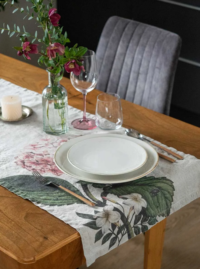 European Linen 'Hortensia' Table Runner