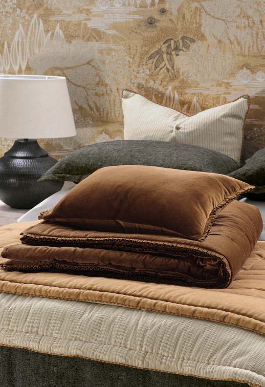 Bianca Lorenne 'Plissado Sienna' Comforter