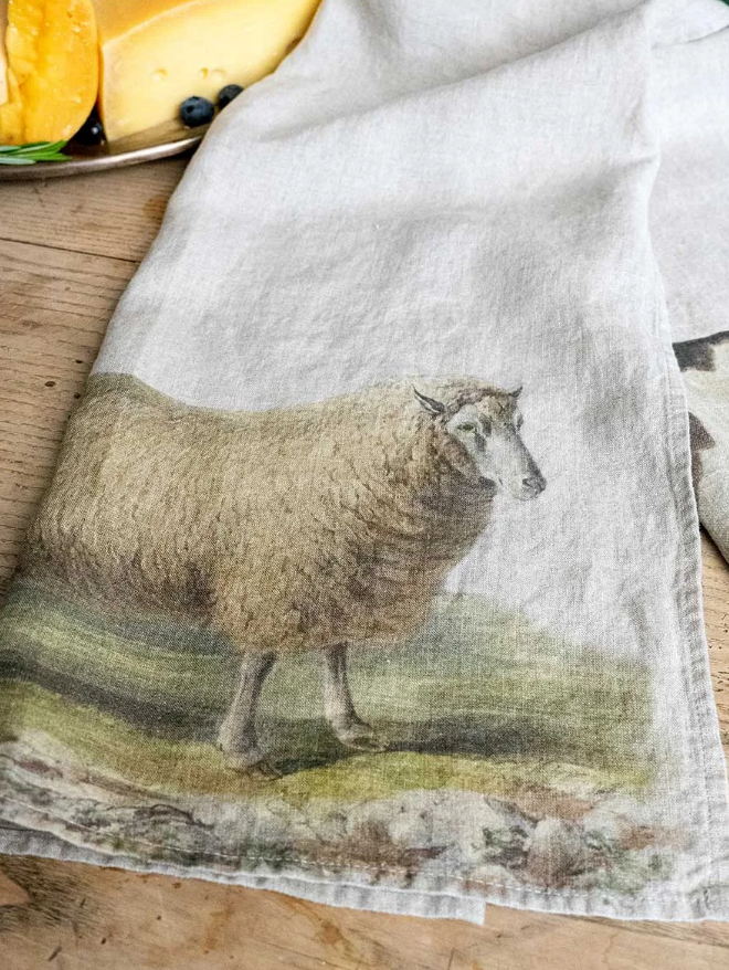 European Linen 'Sheep & Cow' Pair of Tea Towels