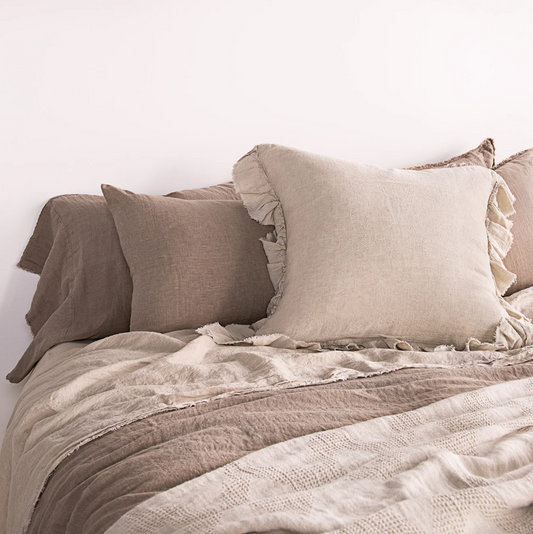 Hale Mercantile 'Kristine' Frill Edge European Linen Pillowcase