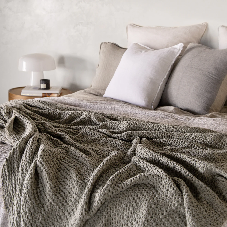 Hale Mercantile 'Flocca' Linen Blanket