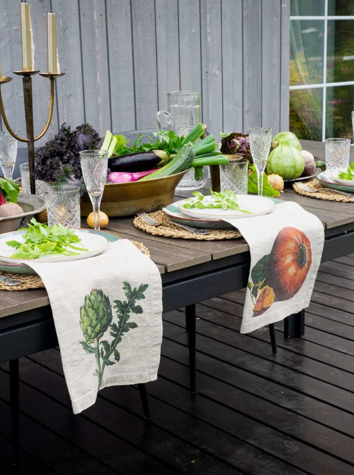 European Linen 'Farm Vegetables' Set of 6 Linen Napkins