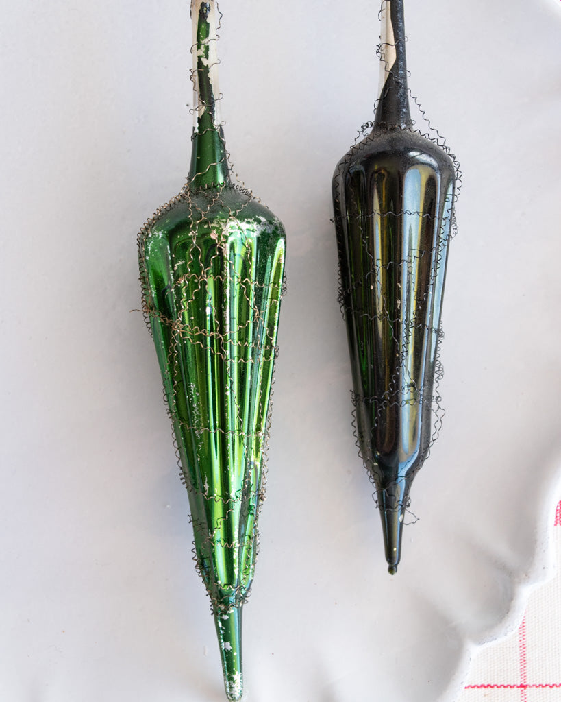 Vintage European Ornament - Green Umbrellas