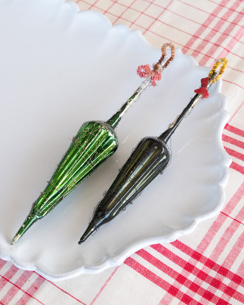 Vintage European Ornament - Green Umbrellas