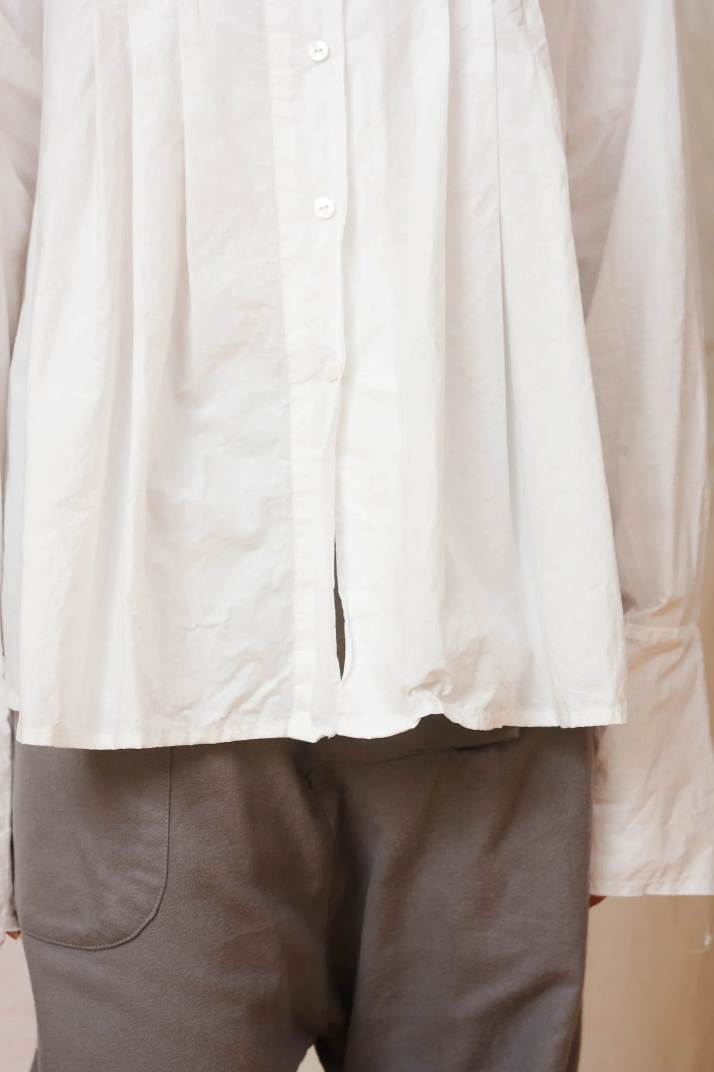 Sula Pleated Shirt - Plain White Cotton