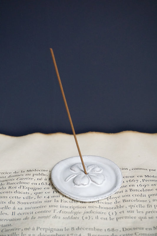 Astier de Villatte Chance Clover Incense Holder on Saucer