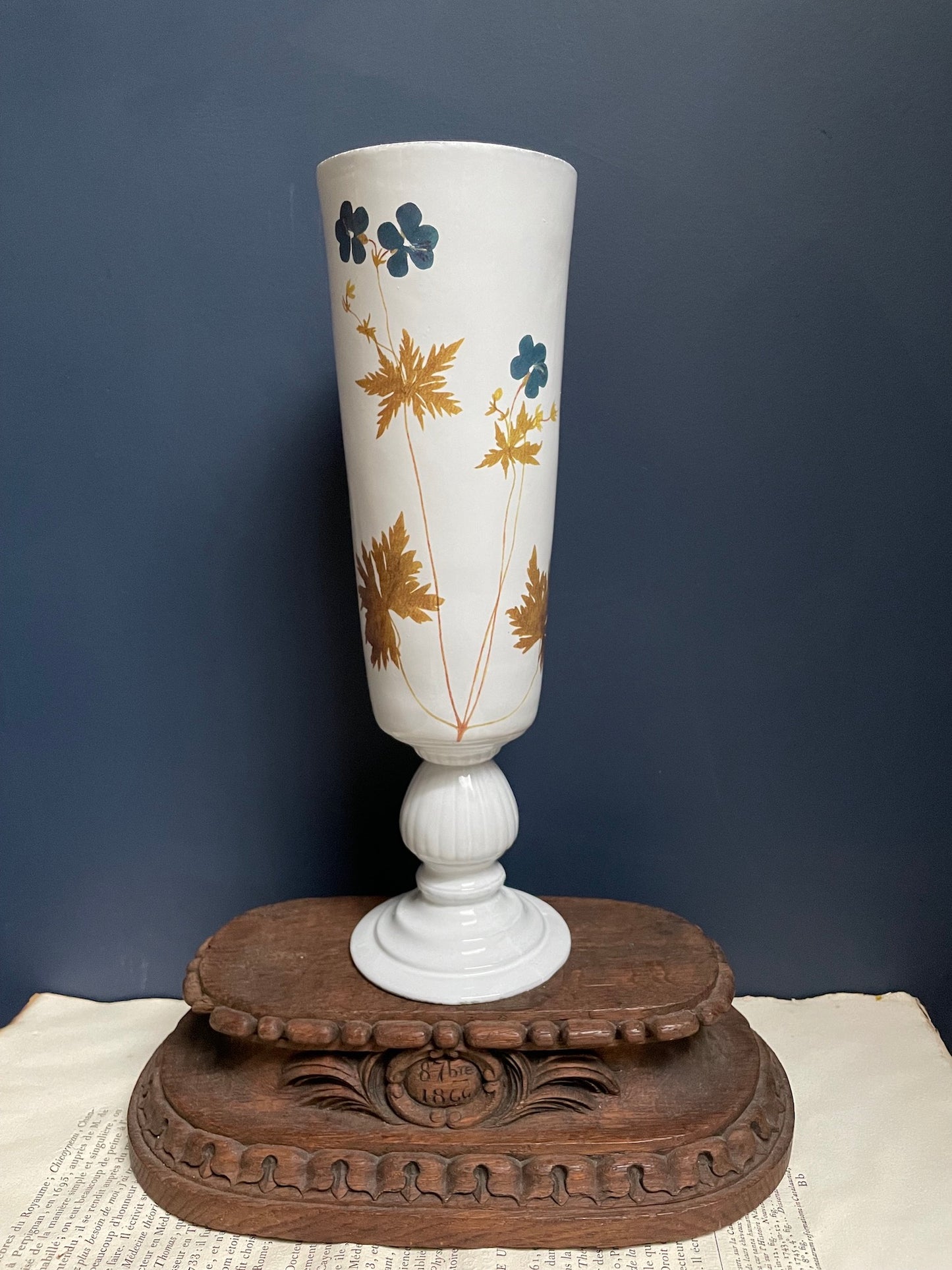 Astier de Villatte John Derian Bleu Geranium Vase