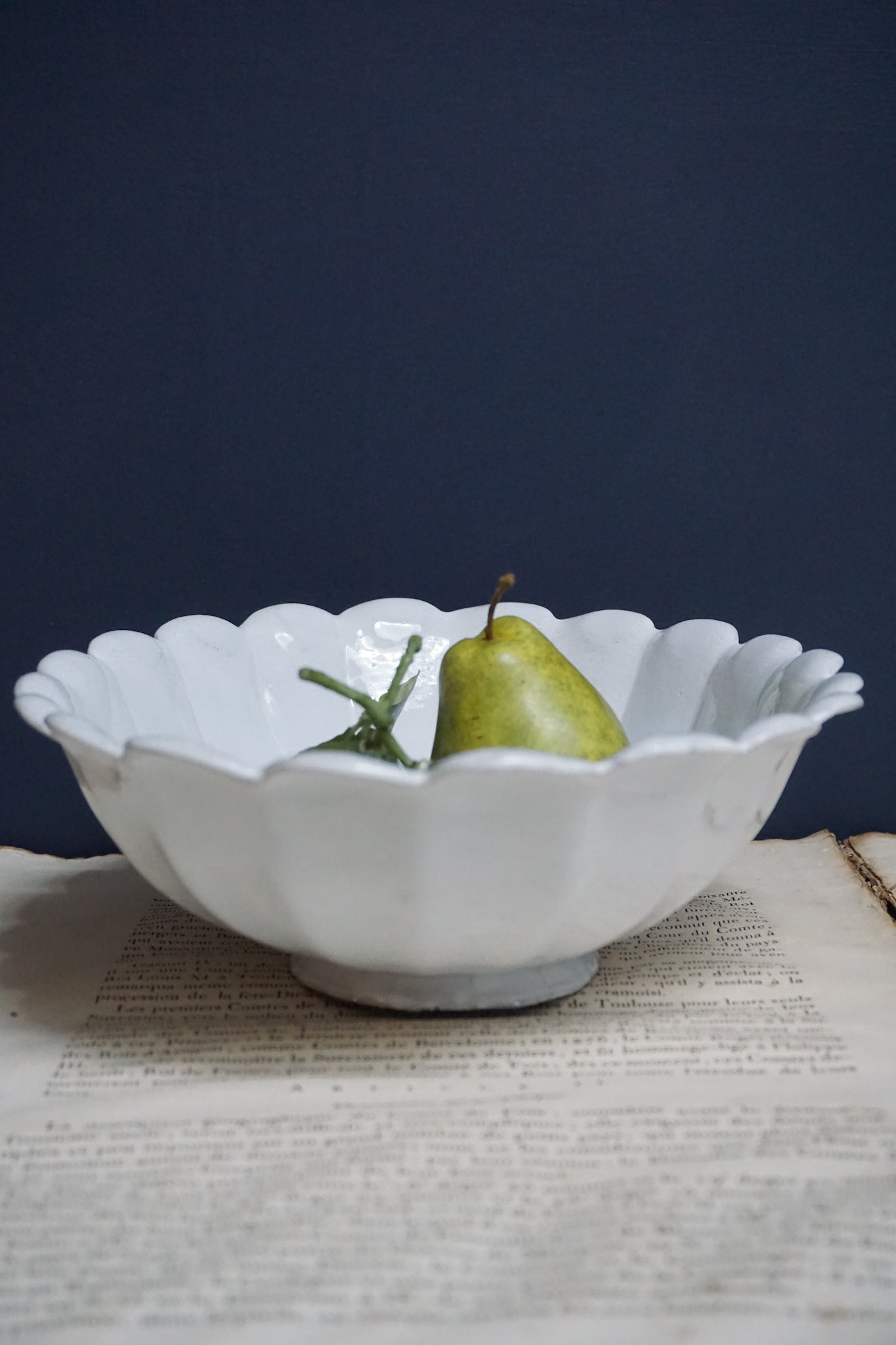 Astier de Villatte Marguerite Platter on Low Stand