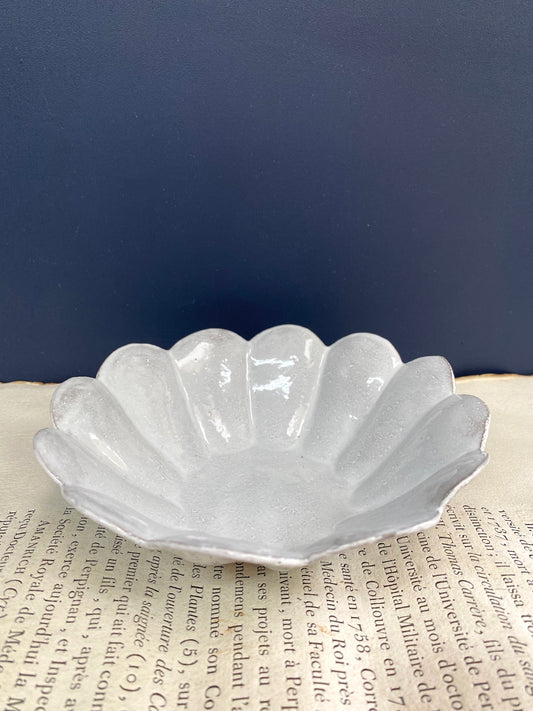 Astier de Villatte Marguerite Small Fruit Bowl