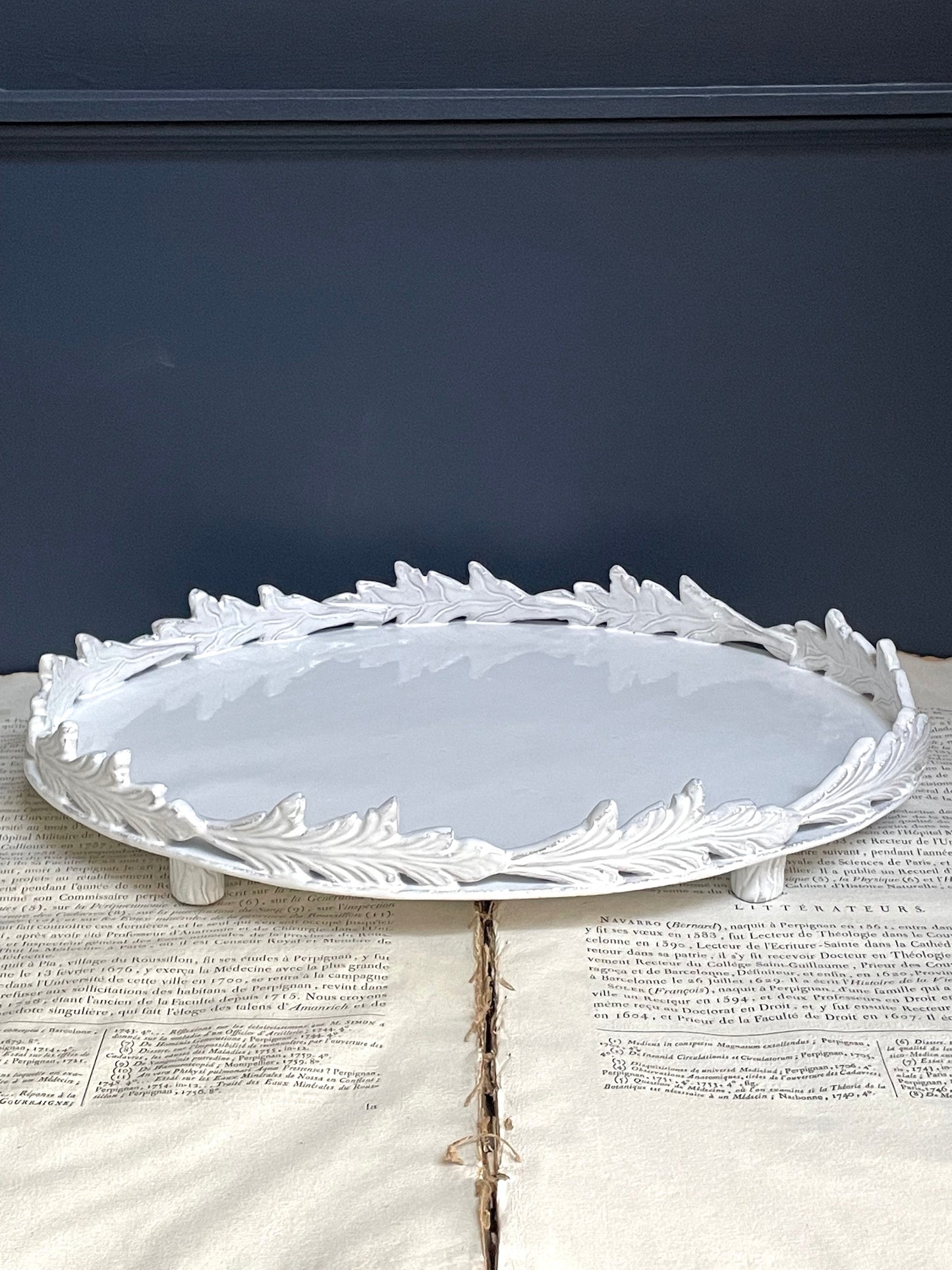 Astier de Villatte Oval Setsuko Leaf Platter with Feet