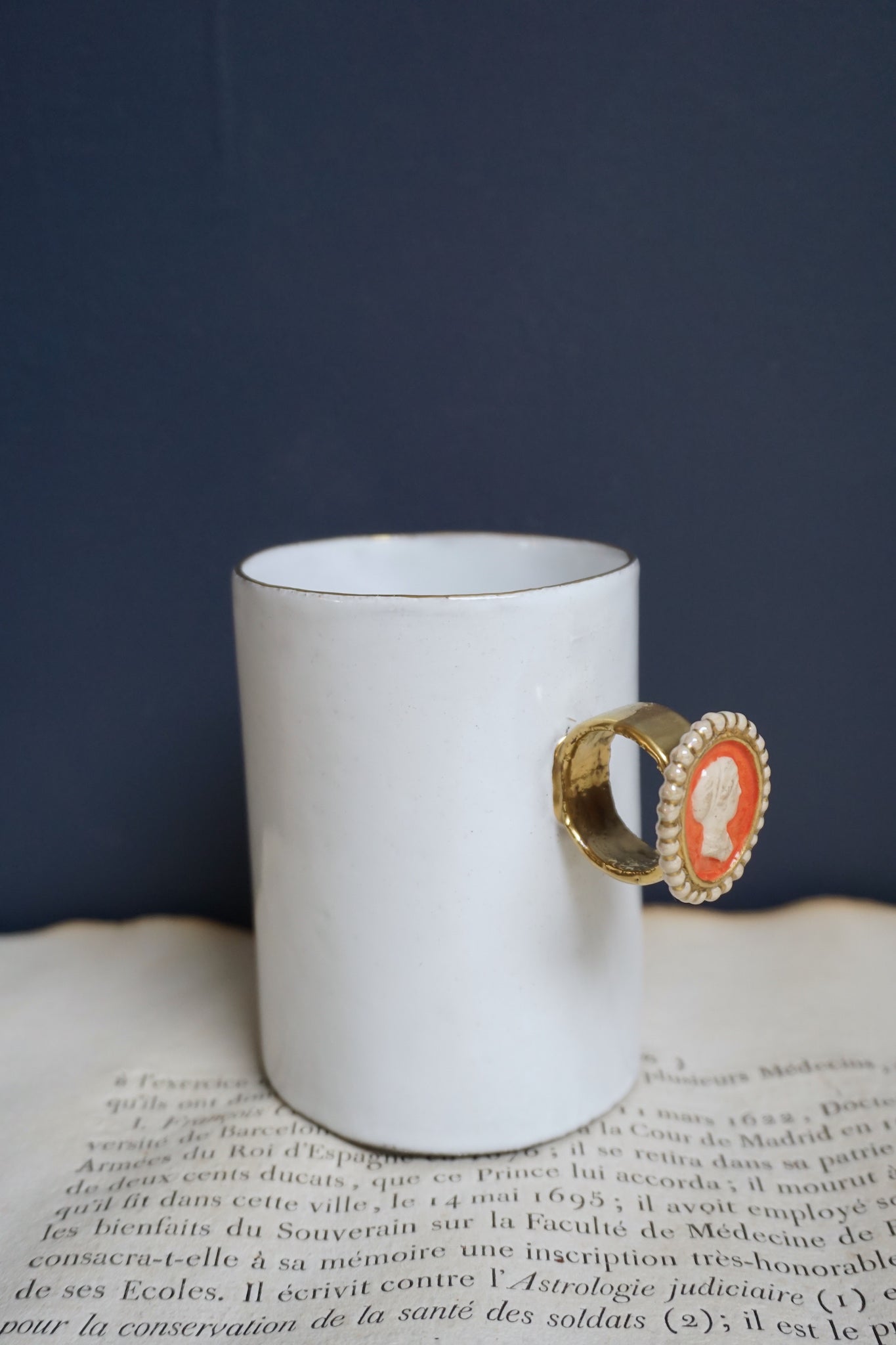 Astier de Villatte Serena Woman Cameo Ring Cup