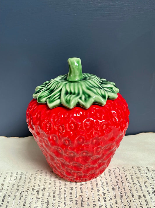 Bordallo Pinheiro Medium Strawberry Tureen/Cookie Jar