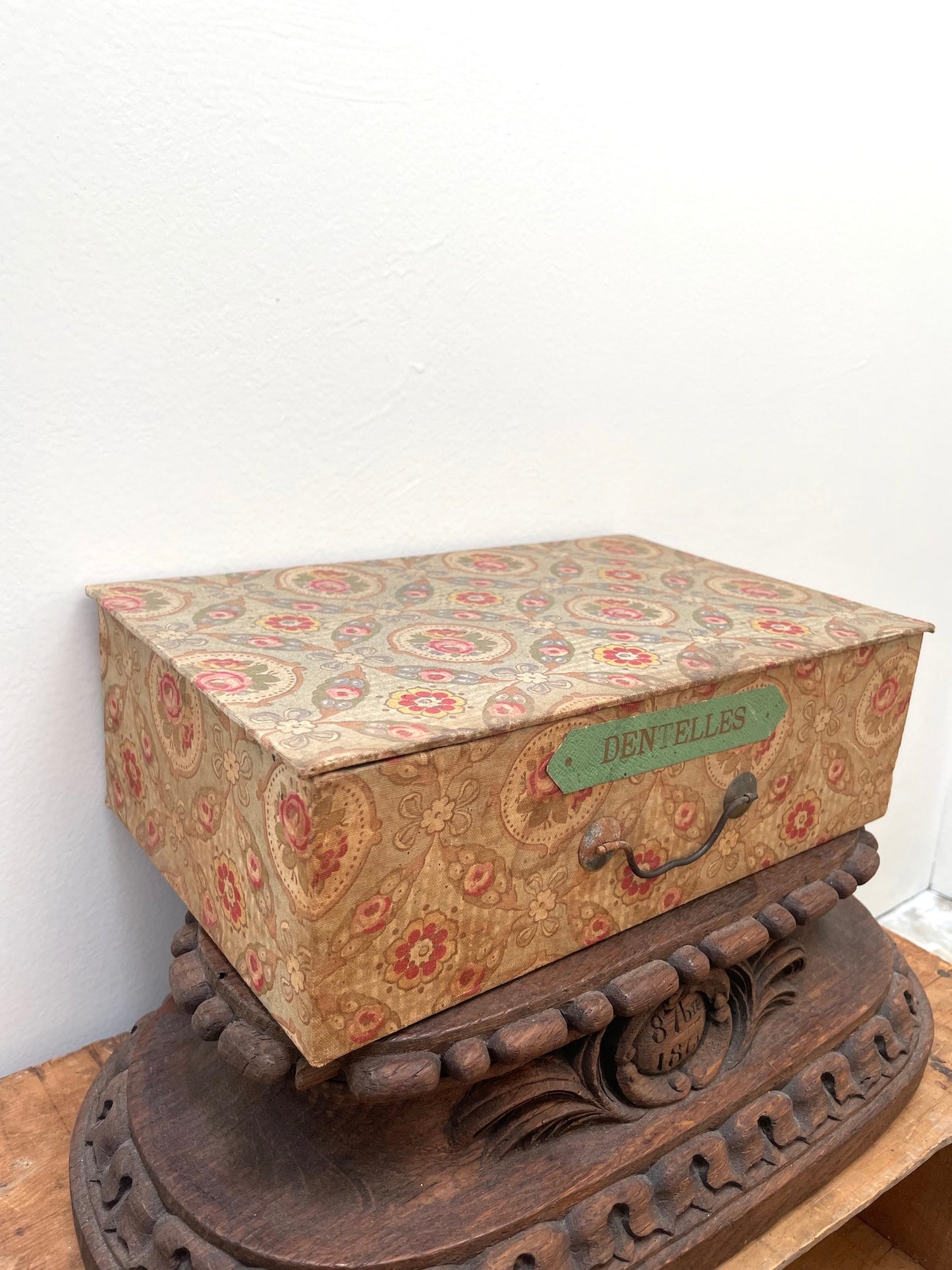 Antique French 'Dentelles' Fabric Covered Lace Storage Box