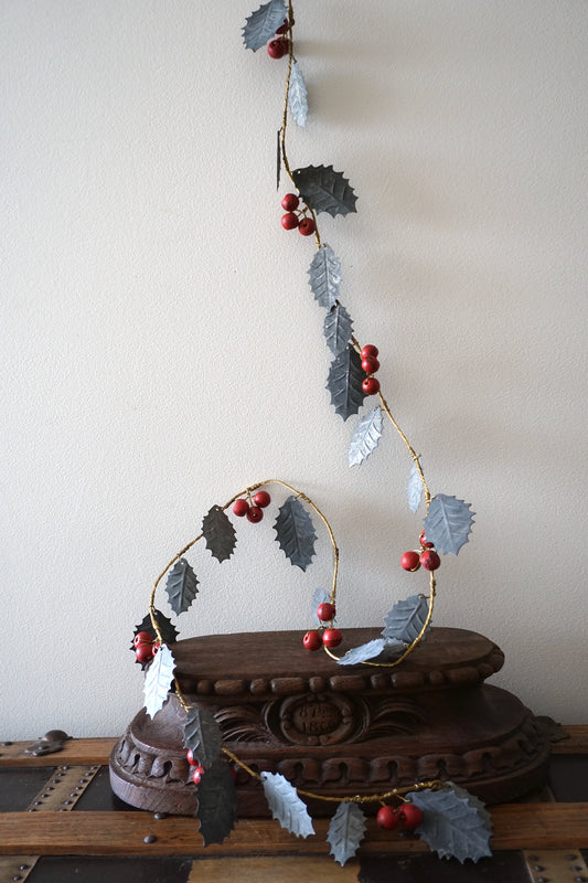 Walther & Co. Long Holly Garland